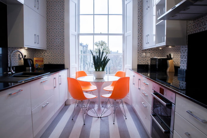 vertical stripes on the floor