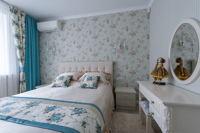 wallpaper with a small pattern in the bedroom