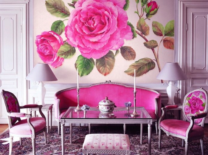 photo wallpaper in the hall in pink tones