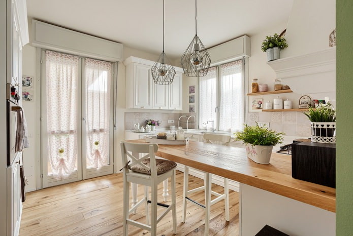 curtains in the style of Provence