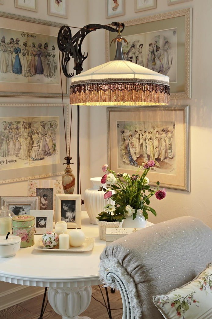 floor lamp
