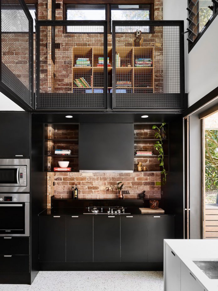 black kitchen set