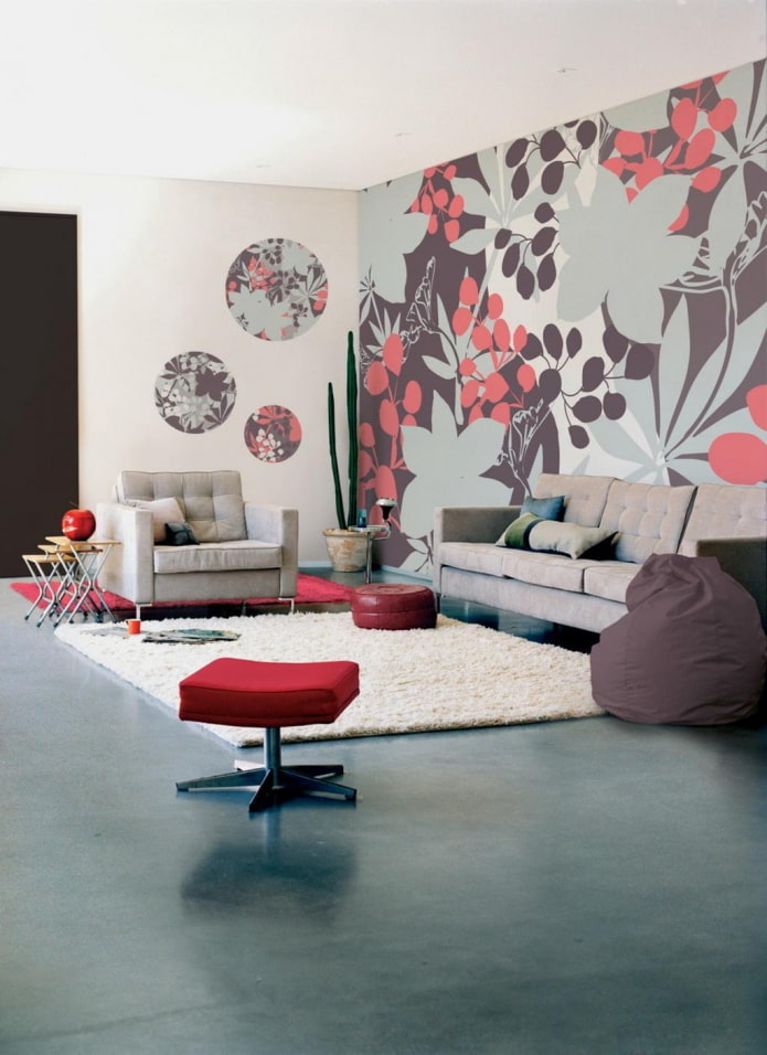 round accents on the wall