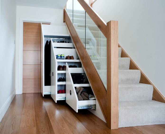 Pull-out cabinets