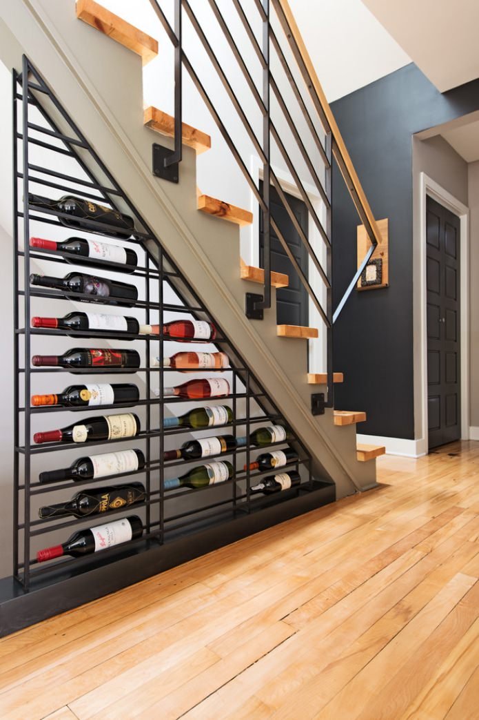 Wine cabinet