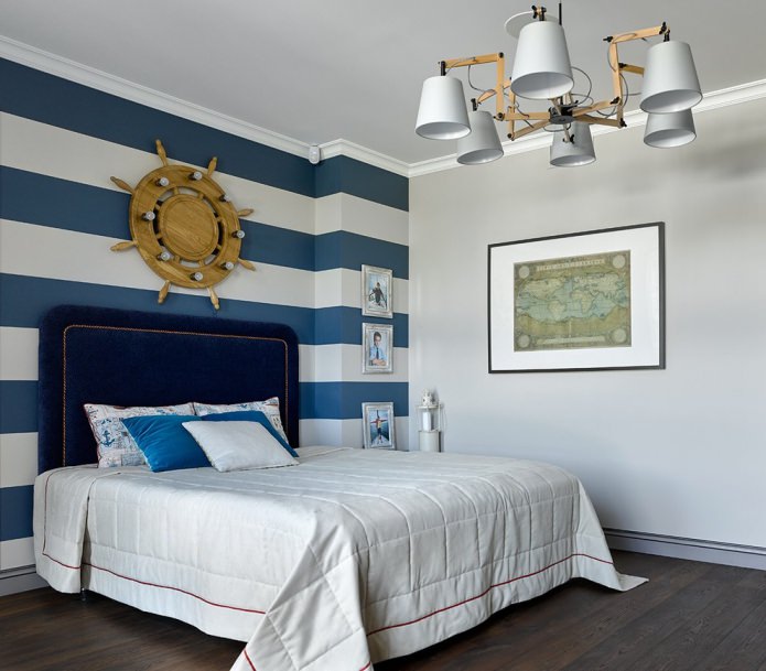 white and blue striped wallpaper