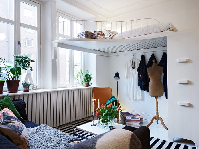 hidden bed under the ceiling