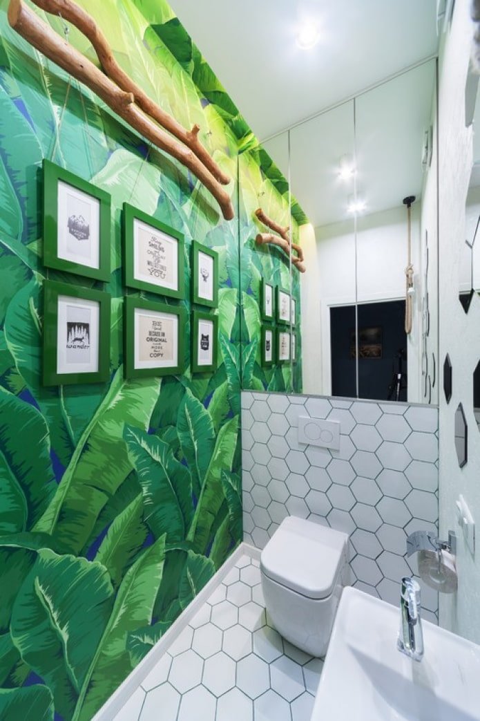 photo wallpaper in the toilet