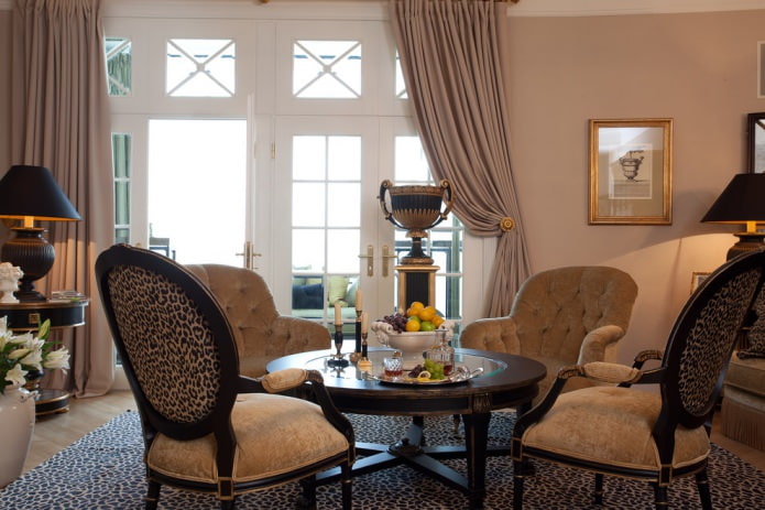 reception area in the hall with a low antique table