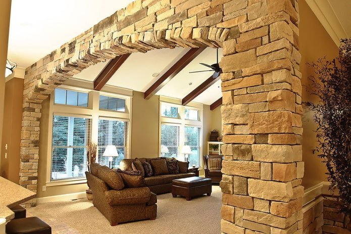 arch with rough stone finishing