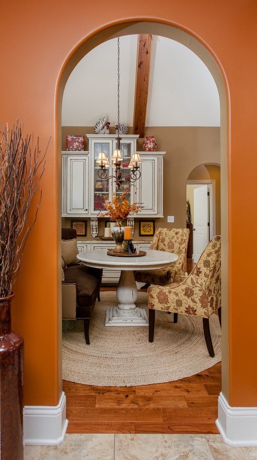 arch instead of a door in the kitchen interior