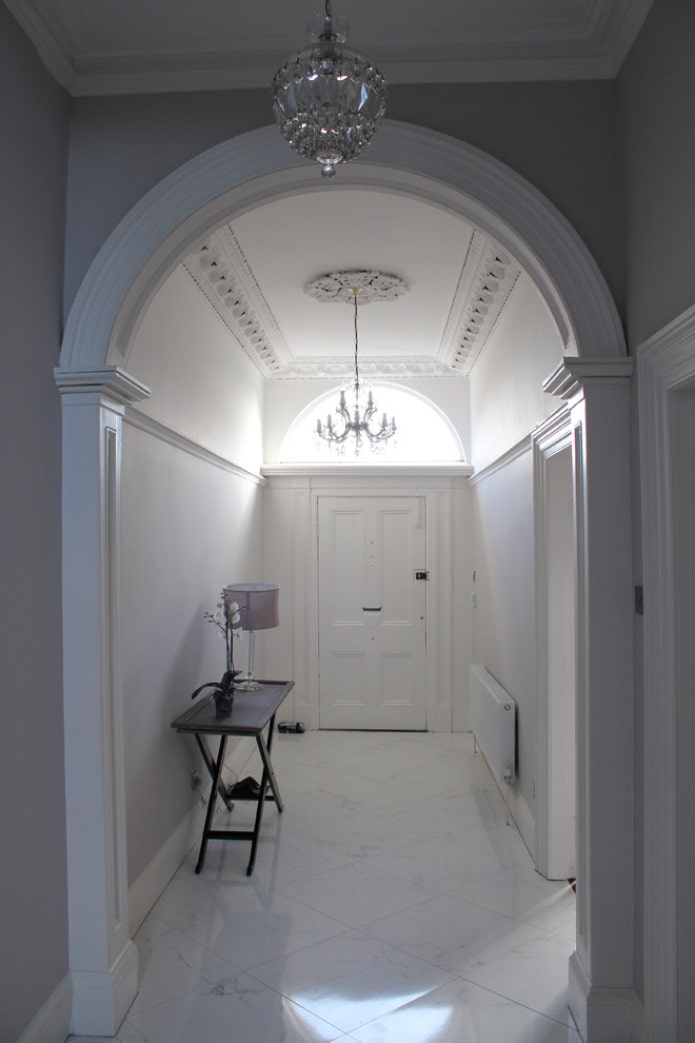 arch with moldings