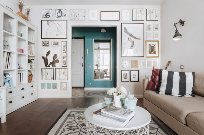 arch between the corridor and the living room