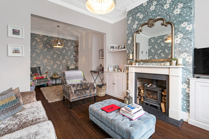 arched opening dividing the living room