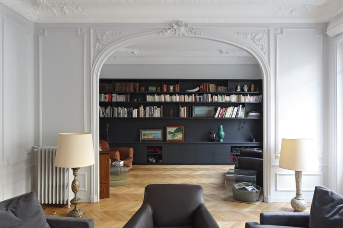 arch with stucco in the living room interior