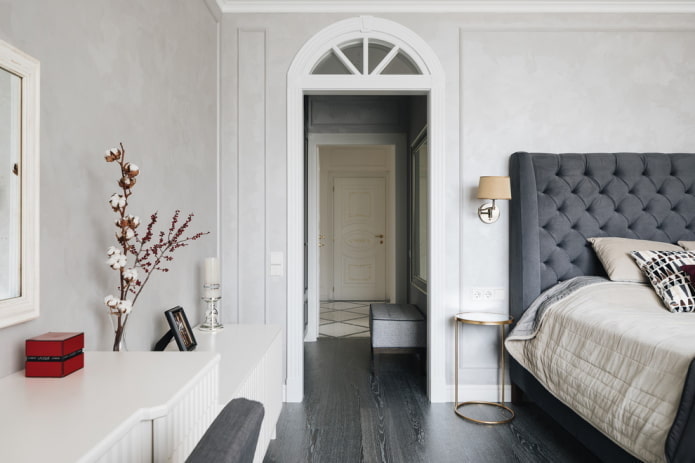 narrow plasterboard arch in the interior