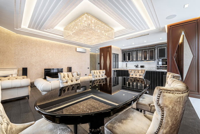 Multi-level ceiling