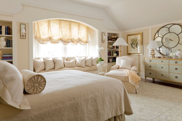 Austrian curtains in the bedroom