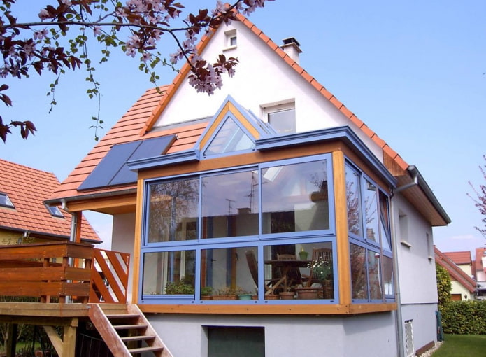 house project with a closed balcony