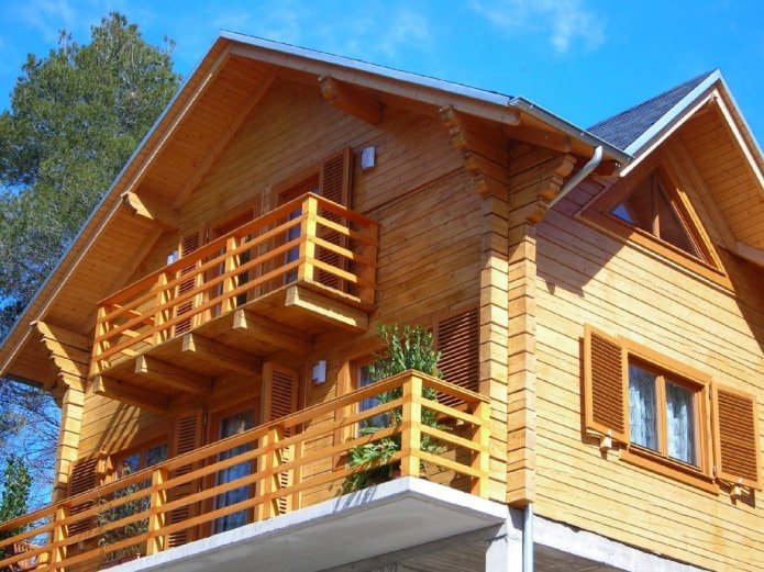 balcony with a canopy in a private house project
