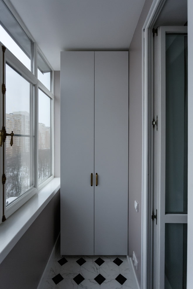 arrangement of a balcony in a Khrushchev apartment