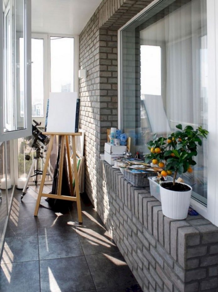Creative area on the loggia