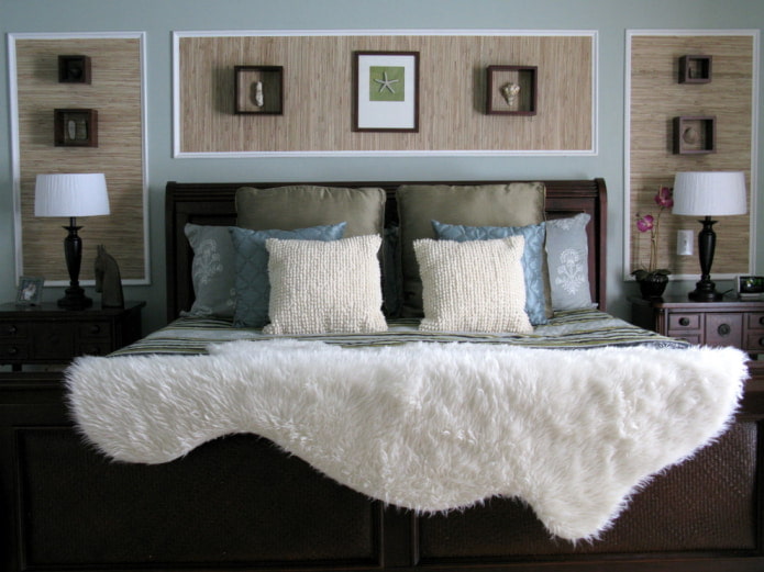 combination of plain and bamboo wallpaper