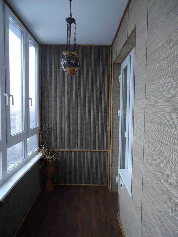 bamboo walls on the balcony