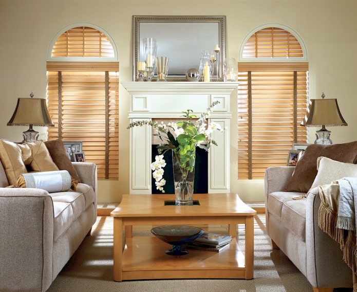 blinds on an arch