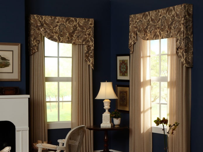 asymmetrical bando in the living room interior