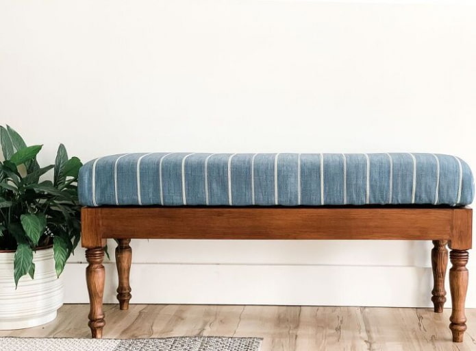 Bench with a lid