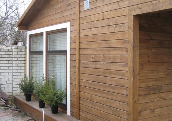 Facade made of clapboard