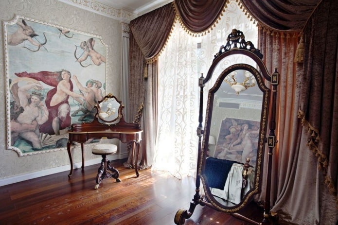 velvet curtains combined with a soft lambrequin