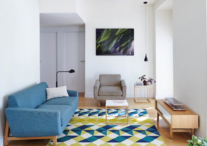 rug with geometric print