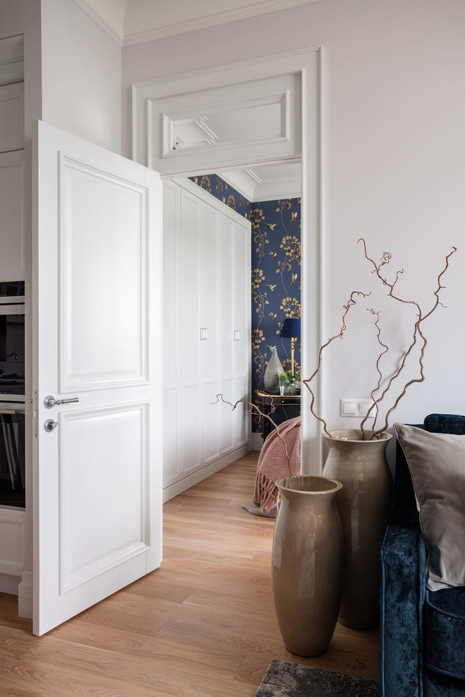 swinging white doors in the interior
