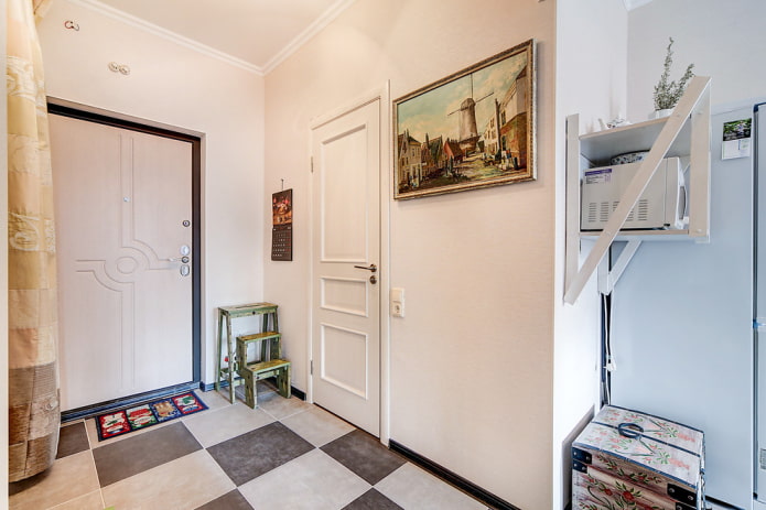 white doors with dark baseboard in the interior
