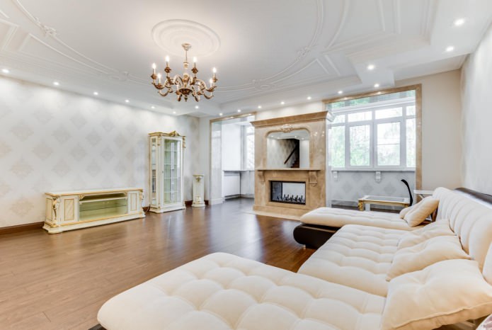 living room in a classic style with white wallpaper