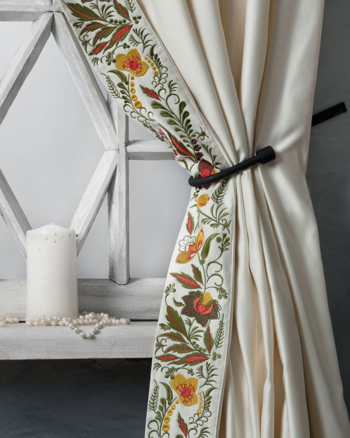 curtains with embroidery