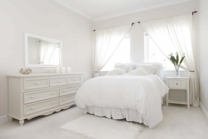Snow-white bedroom