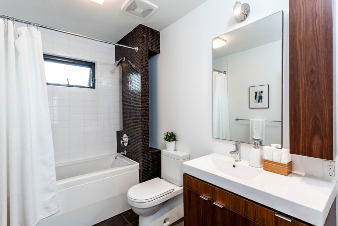 Bathroom with brown details