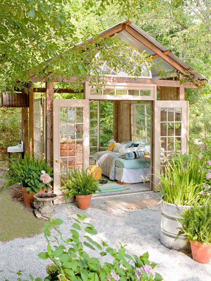 gazebo in shabby chic style