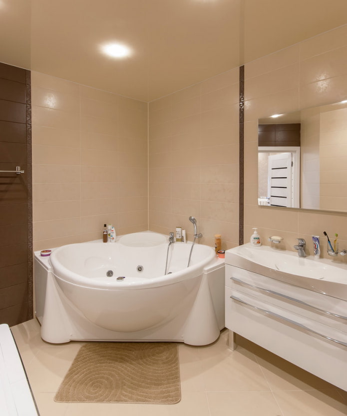 beige bathroom