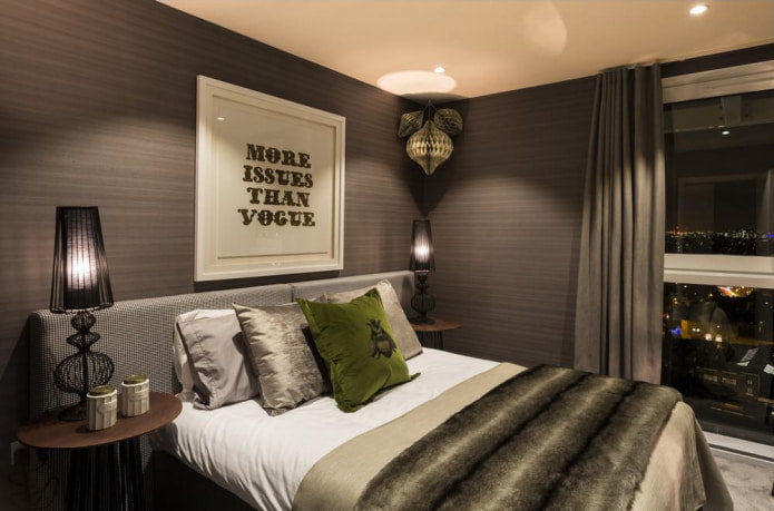 Dark walls and beige ceiling