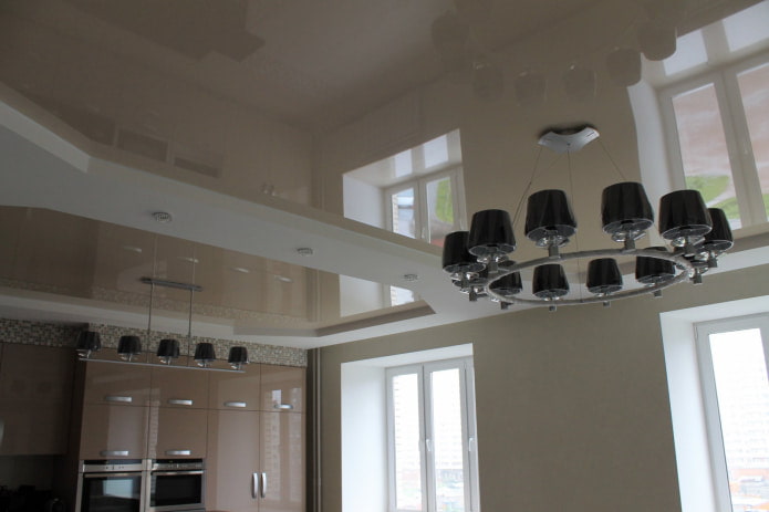Two-level ceiling