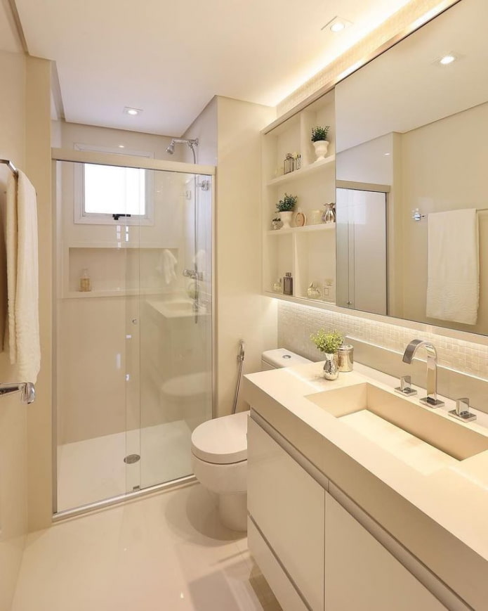 bathroom in warm tones