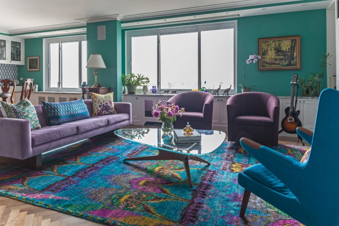 Violet and turquoise living room