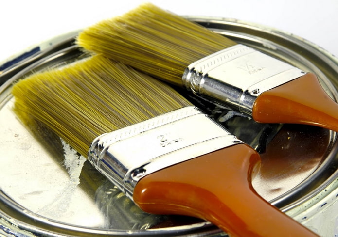 varnish coating