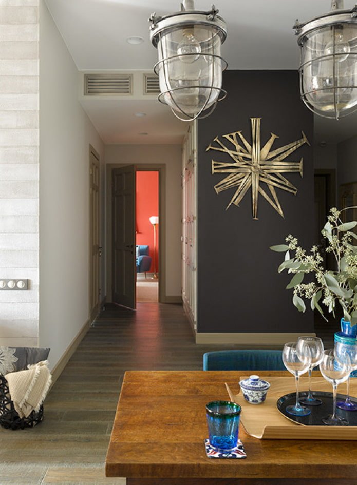 gold wall clock