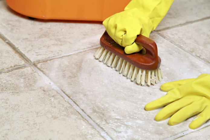 clean tiles from primer