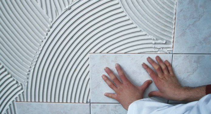 clean tiles from glue